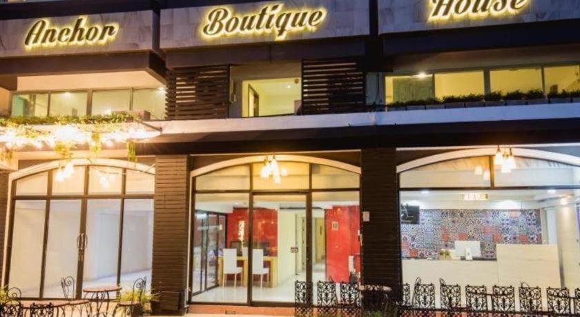 Hotel Anchor Boutique House à Patong Extérieur photo